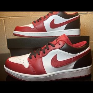 Nike Air Jordan 1 Low Chicago Bulls 553558-163